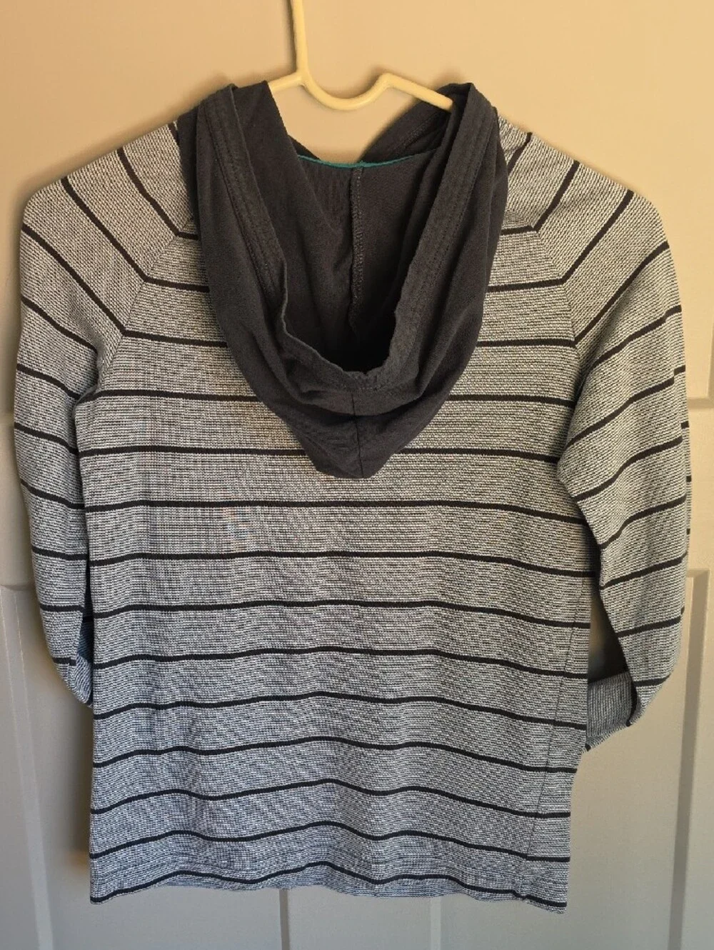 Epic Threads Gray Striped Hoodie Shirt